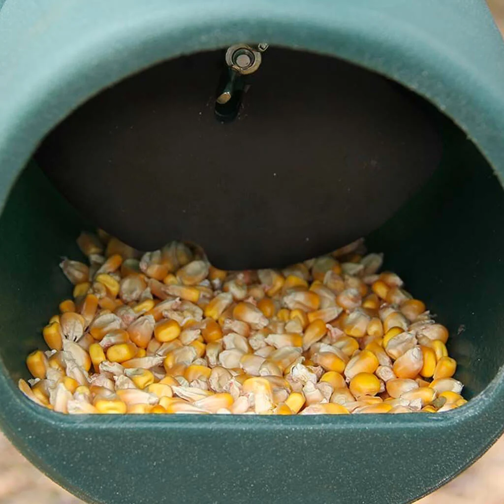 T-Post Gravity Deer Feeder - Image 3